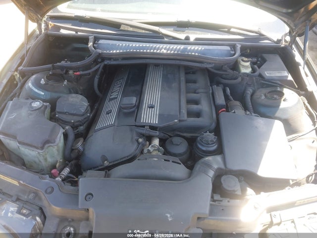 44978909 :رقم المزاد ، WBAET37462NG83318 vin ، 2002 Bmw 325i مزاد بيع
