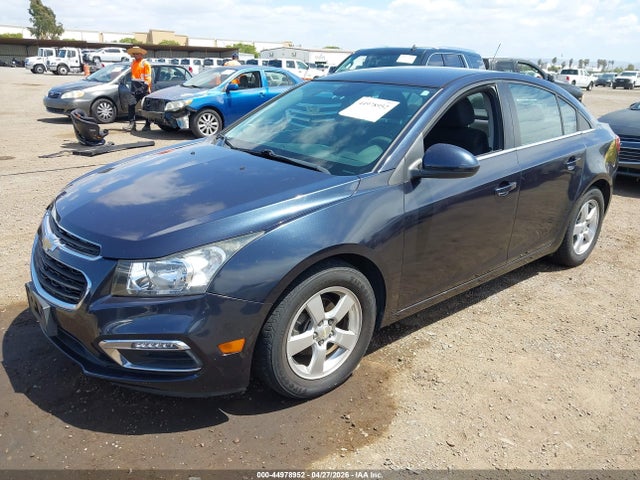 Chevrolet Cruze 1lt Auto 2015 1G1PC5SB3F7242372 Image 2