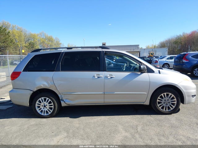 Продажа на аукционе авто 2010 Toyota Sienna Le, vin: 5TDJK4CC8AS033807, номер лота: 44978958