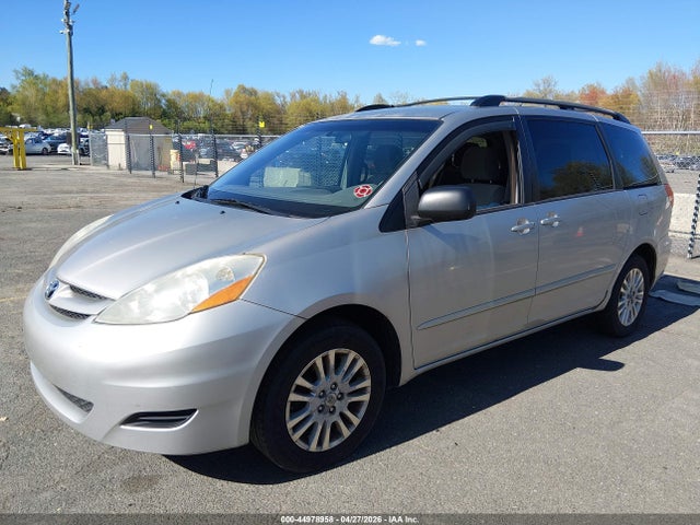 Продажа на аукционе авто 2010 Toyota Sienna Le, vin: 5TDJK4CC8AS033807, номер лота: 44978958