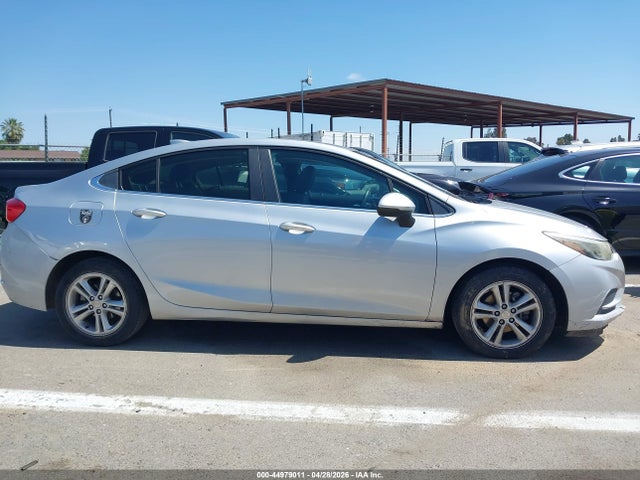 2017 Chevrolet Cruze Lt Auto მანქანა იყიდება აუქციონზე, vin: 1G1BE5SM9H7105686, აუქციონის ნომერი: 44979011