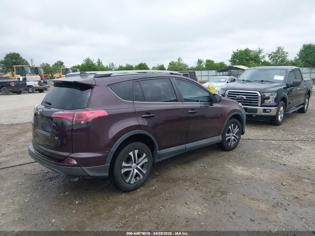 44979016 :رقم المزاد ، 2T3ZFREV3JW422727 vin ، 2018 Toyota Rav4 Le مزاد بيع