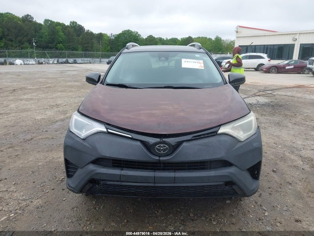 44979016 :رقم المزاد ، 2T3ZFREV3JW422727 vin ، 2018 Toyota Rav4 Le مزاد بيع