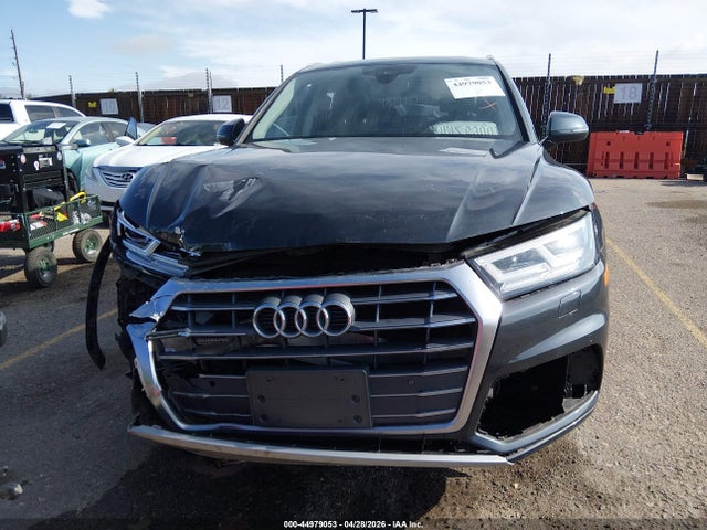 2018 Audi Q5 2.0t Premium/2.0t Tech Premium მანქანა იყიდება აუქციონზე, vin: WA1BNAFY9J2154896, აუქციონის ნომერი: 44979053