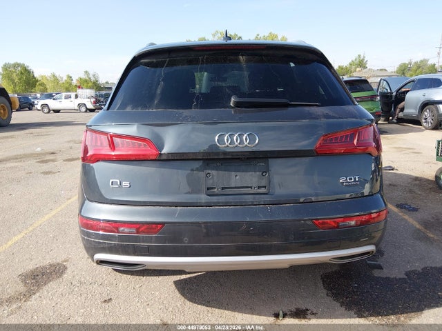 2018 Audi Q5 2.0t Premium/2.0t Tech Premium მანქანა იყიდება აუქციონზე, vin: WA1BNAFY9J2154896, აუქციონის ნომერი: 44979053