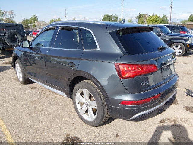 2018 Audi Q5 2.0t Premium/2.0t Tech Premium მანქანა იყიდება აუქციონზე, vin: WA1BNAFY9J2154896, აუქციონის ნომერი: 44979053