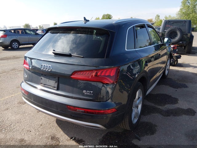 2018 Audi Q5 2.0t Premium/2.0t Tech Premium მანქანა იყიდება აუქციონზე, vin: WA1BNAFY9J2154896, აუქციონის ნომერი: 44979053
