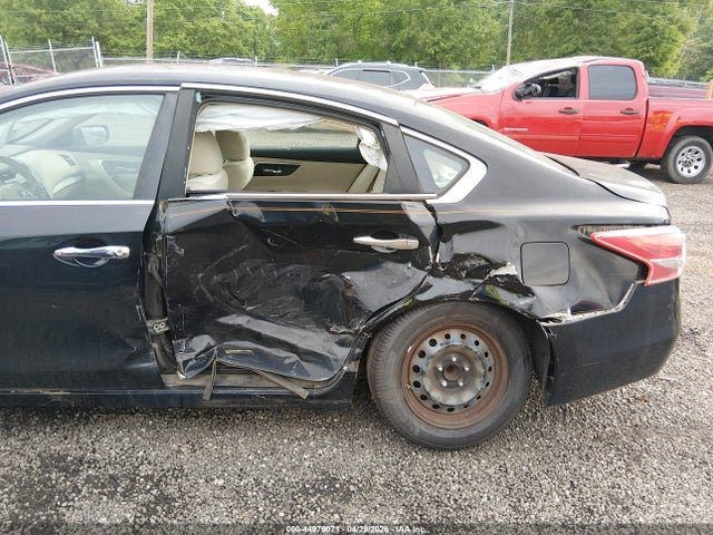 2013 Nissan Altima 2.5 S მანქანა იყიდება აუქციონზე, vin: 1N4AL3AP6DC275715, აუქციონის ნომერი: 44979071