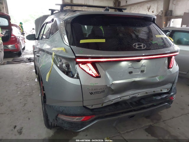 2022 Hyundai Tucson Limited მანქანა იყიდება აუქციონზე, vin: 5NMJE3AE2NH095721, აუქციონის ნომერი: 44979096