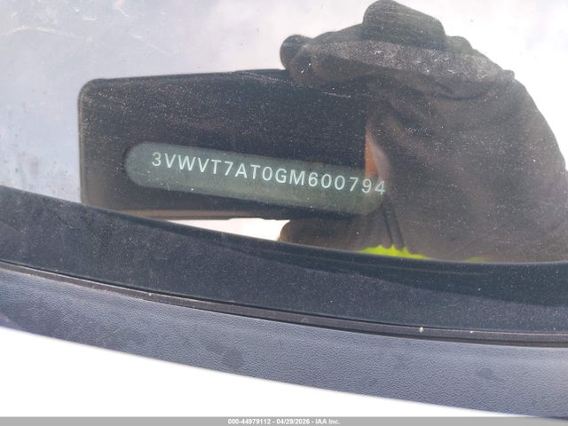 Продажа на аукционе авто 2016 Volkswagen Beetle R-line Sel, vin: 3VWVT7AT0GM600794, номер лота: 44979112