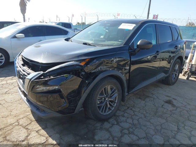 5N1AT3AA1MC830457 Nissan Rogue S Fwd
