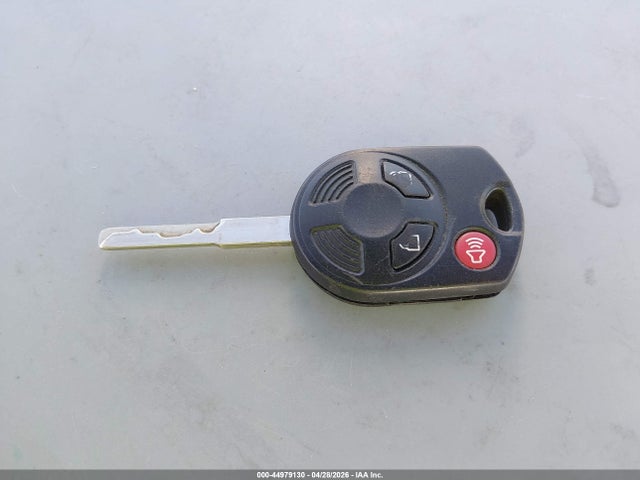1FMCU0GD8HUB52442 Ford ESCAPE SE