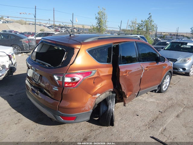 1FMCU0GD8HUB52442 Ford ESCAPE SE