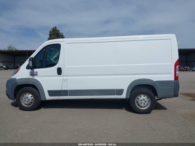 3C6TRVAG9JE146618 RAM Promaster 1500 Low Roof 136 Wb