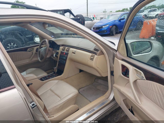 Aukcja sprzedaży 2001 Mercedes-benz E 320 4m, vin: WDBJH82JX1X048680, numer aukcji: 44979199
