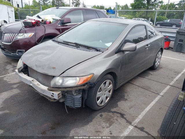 44979204 :رقم المزاد ، 2HGFG116X6H573119 vin ، 2006 Honda Civic Lx مزاد بيع