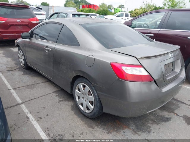 44979204 :رقم المزاد ، 2HGFG116X6H573119 vin ، 2006 Honda Civic Lx مزاد بيع