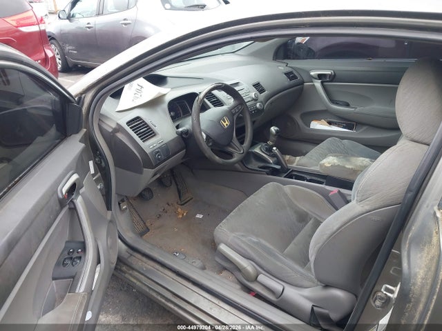 44979204 :رقم المزاد ، 2HGFG116X6H573119 vin ، 2006 Honda Civic Lx مزاد بيع