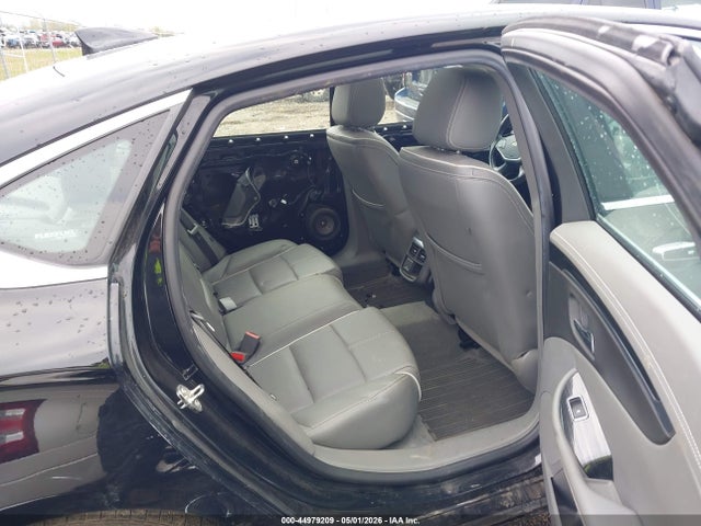 44979209 :رقم المزاد ، 1G1105S30KU113167 vin ، 2019 Chevrolet Impala Premier مزاد بيع
