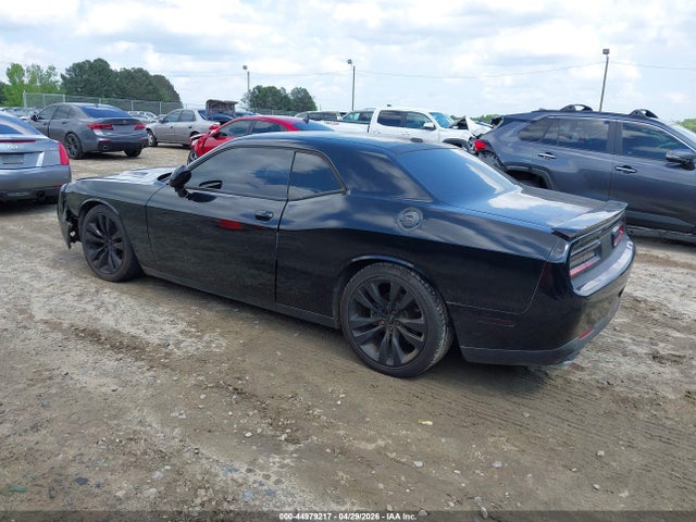 2015 Dodge Challenger R/t მანქანა იყიდება აუქციონზე, vin: 2C3CDZAT5FH500386, აუქციონის ნომერი: 44979217