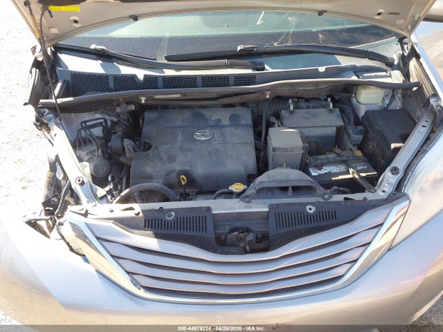 Продаж на аукціоні авто 2015 Toyota Sienna Xle Premium 8 Passenger, vin: 5TDYK3DC2FS562491, номер лоту: 44979224