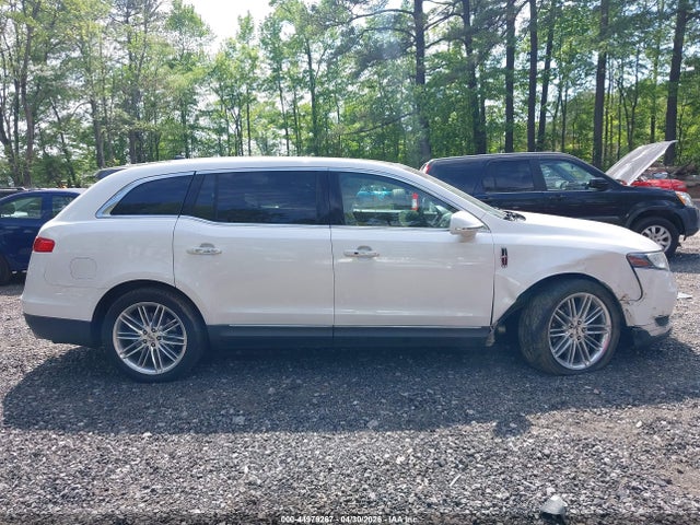 Продаж на аукціоні авто 2019 Lincoln Mkt Reserve, vin: 2LMHJ5AT0KBL02217, номер лоту: 44979267