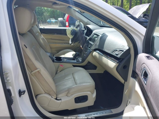 Продаж на аукціоні авто 2019 Lincoln Mkt Reserve, vin: 2LMHJ5AT0KBL02217, номер лоту: 44979267