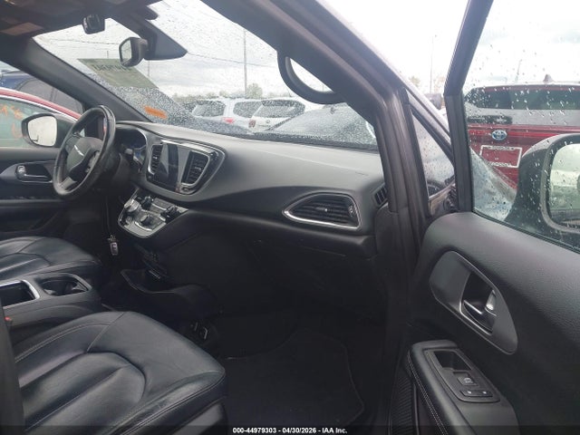Продаж на аукціоні авто 2019 Chrysler Pacifica Touring L Plus, vin: 2C4RC1EG7KR588322, номер лоту: 44979303