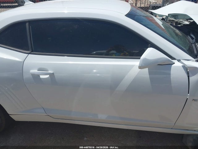 44979316 :رقم المزاد ، 2G1FC1E39E9262101 vin ، 2014 Chevrolet Camaro 2lt مزاد بيع