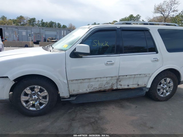 2004 Lincoln Navigator მანქანა იყიდება აუქციონზე, vin: 5LMFU28R14LJ15751, აუქციონის ნომერი: 44979320