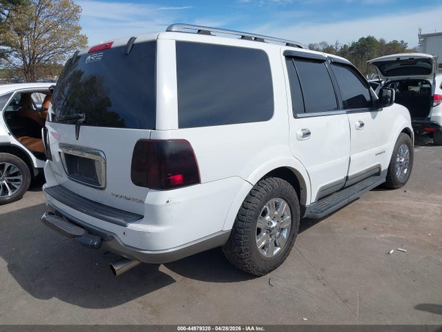 2004 Lincoln Navigator მანქანა იყიდება აუქციონზე, vin: 5LMFU28R14LJ15751, აუქციონის ნომერი: 44979320