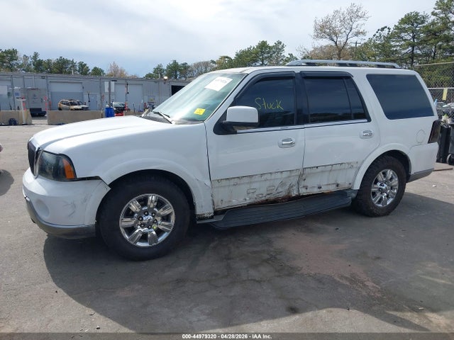2004 Lincoln Navigator მანქანა იყიდება აუქციონზე, vin: 5LMFU28R14LJ15751, აუქციონის ნომერი: 44979320