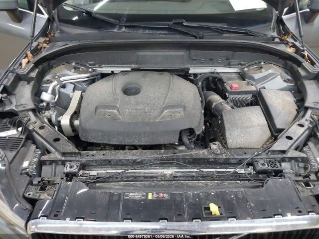 2021 Volvo Xc60 T5 Momentum მანქანა იყიდება აუქციონზე, vin: YV4102RK1M1835347, აუქციონის ნომერი: 44979361