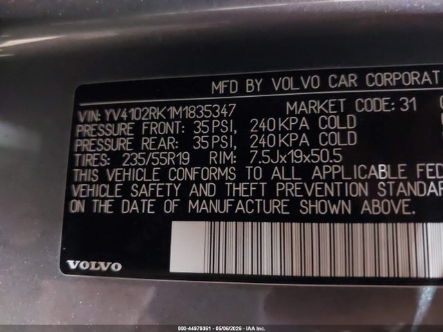 2021 Volvo Xc60 T5 Momentum მანქანა იყიდება აუქციონზე, vin: YV4102RK1M1835347, აუქციონის ნომერი: 44979361