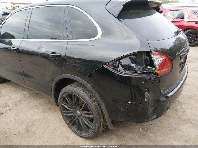 Auction sale of the 2011 Porsche Cayenne, vin: WP1AA2A24BLA08664, lot number: 44979370