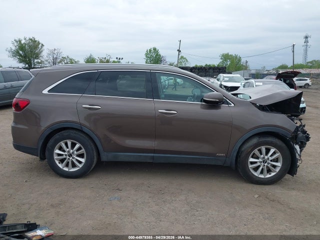 44979385 :رقم المزاد ، 5XYPGDA39KG437132 vin ، 2019 Kia Sorento 2.4l Lx مزاد بيع