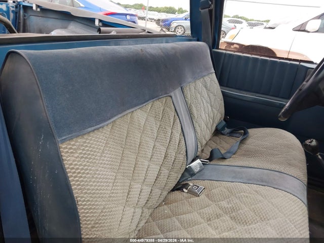 44979388 :رقم المزاد ، 1GCCS14A4N8178258 vin ، 1992 Chevrolet S Truck S10 مزاد بيع