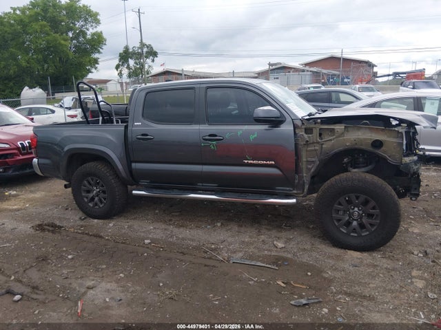 3TMAZ5CN6LM120644 Toyota Tacoma Sr5 V6