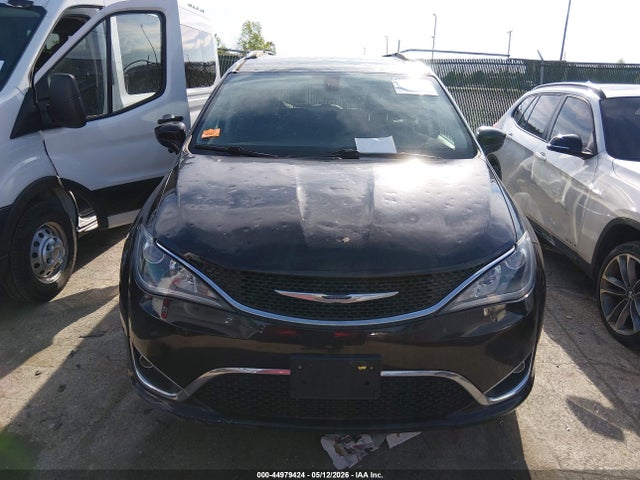 Продажа на аукционе авто 2018 Chrysler Pacifica Touring L, vin: 2C4RC1BG2JR124390, номер лота: 44979424