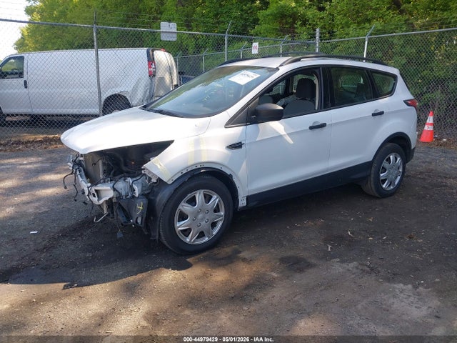 44979429 :رقم المزاد ، 1FMCU0F78HUB37306 vin ، 2017 Ford Escape S مزاد بيع