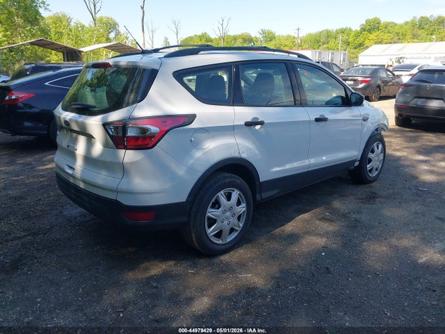 44979429 :رقم المزاد ، 1FMCU0F78HUB37306 vin ، 2017 Ford Escape S مزاد بيع