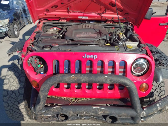 44979479 :رقم المزاد ، 1C4BJWDG6DL572520 vin ، 2013 Jeep Wrangler Unlimited Sport مزاد بيع