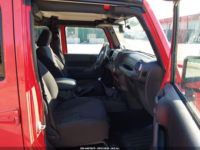 44979479 :رقم المزاد ، 1C4BJWDG6DL572520 vin ، 2013 Jeep Wrangler Unlimited Sport مزاد بيع