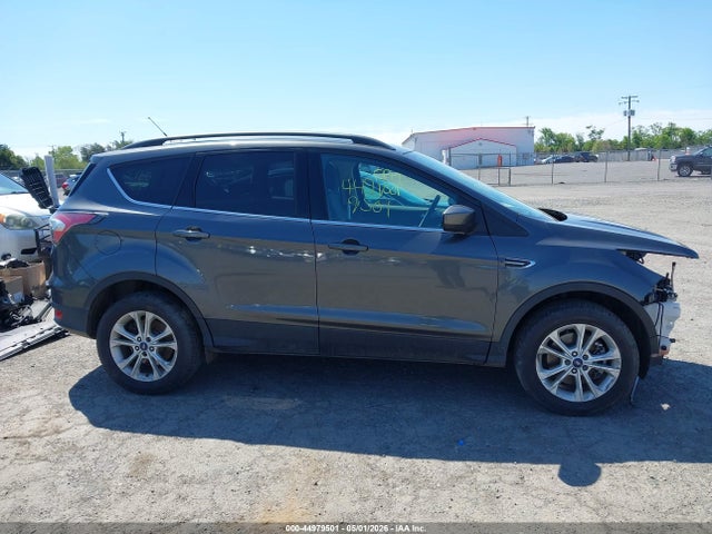 Продаж на аукціоні авто 2017 Ford Escape Se, vin: 1FMCU9GD1HUA10437, номер лоту: 44979501