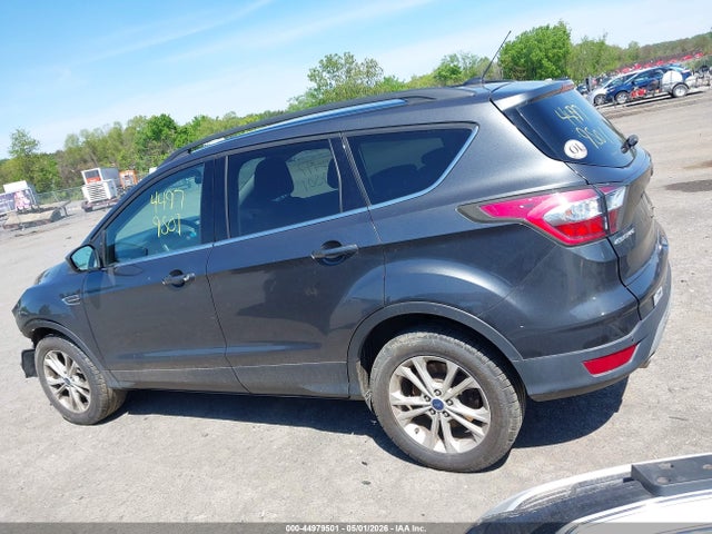 Продаж на аукціоні авто 2017 Ford Escape Se, vin: 1FMCU9GD1HUA10437, номер лоту: 44979501