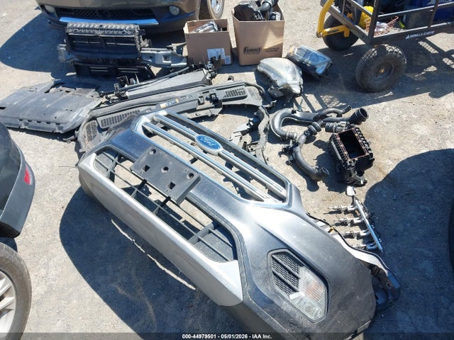 Продаж на аукціоні авто 2017 Ford Escape Se, vin: 1FMCU9GD1HUA10437, номер лоту: 44979501
