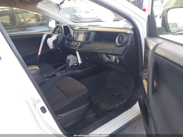 Aukcja sprzedaży 2016 Toyota Rav4 Le, vin: JTMZFREV2GJ069937, numer aukcji: 44979518