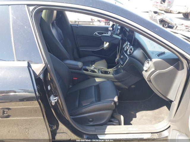 Продажа на аукционе авто 2018 Mercedes-benz Cla 250, vin: WDDSJ4EB5JN505436, номер лота: 44979540