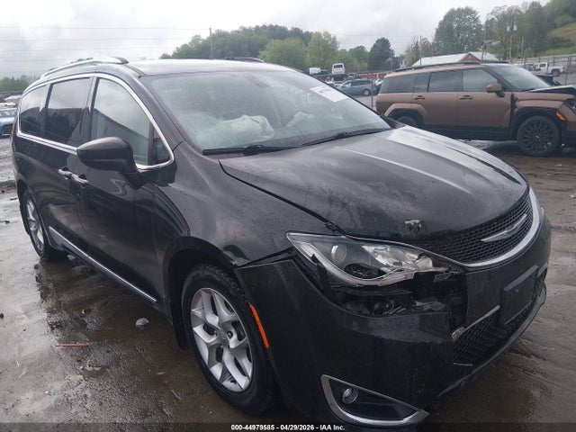 Продаж на аукціоні авто 2018 Chrysler Pacifica Touring L Plus, vin: 2C4RC1EG1JR311020, номер лоту: 44979585