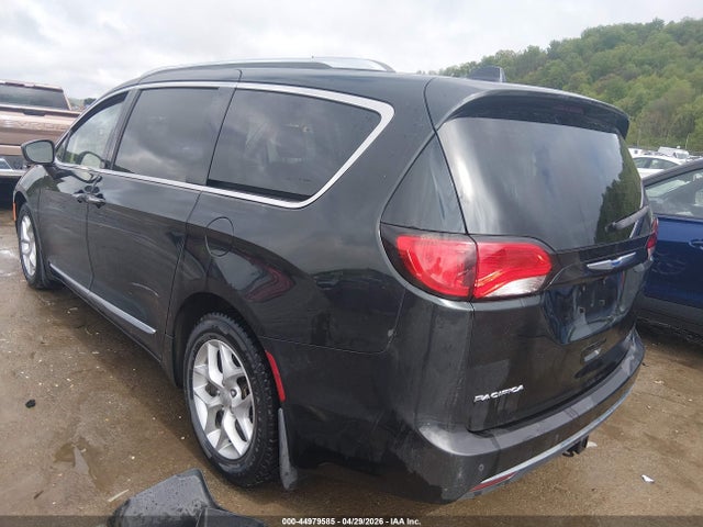 Продаж на аукціоні авто 2018 Chrysler Pacifica Touring L Plus, vin: 2C4RC1EG1JR311020, номер лоту: 44979585